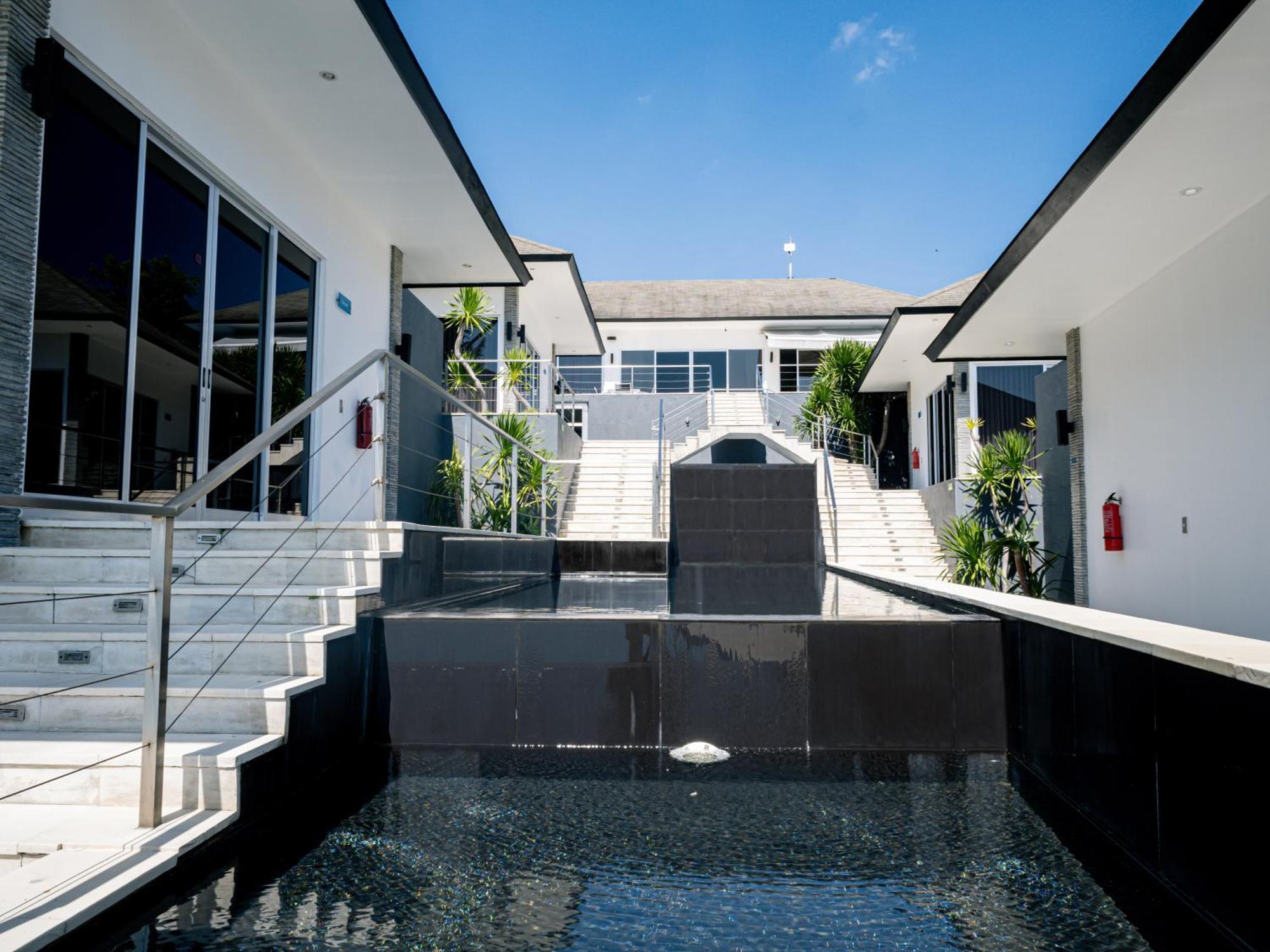 Suluban Cliff Bali Villa Uluwatu  Exterior photo